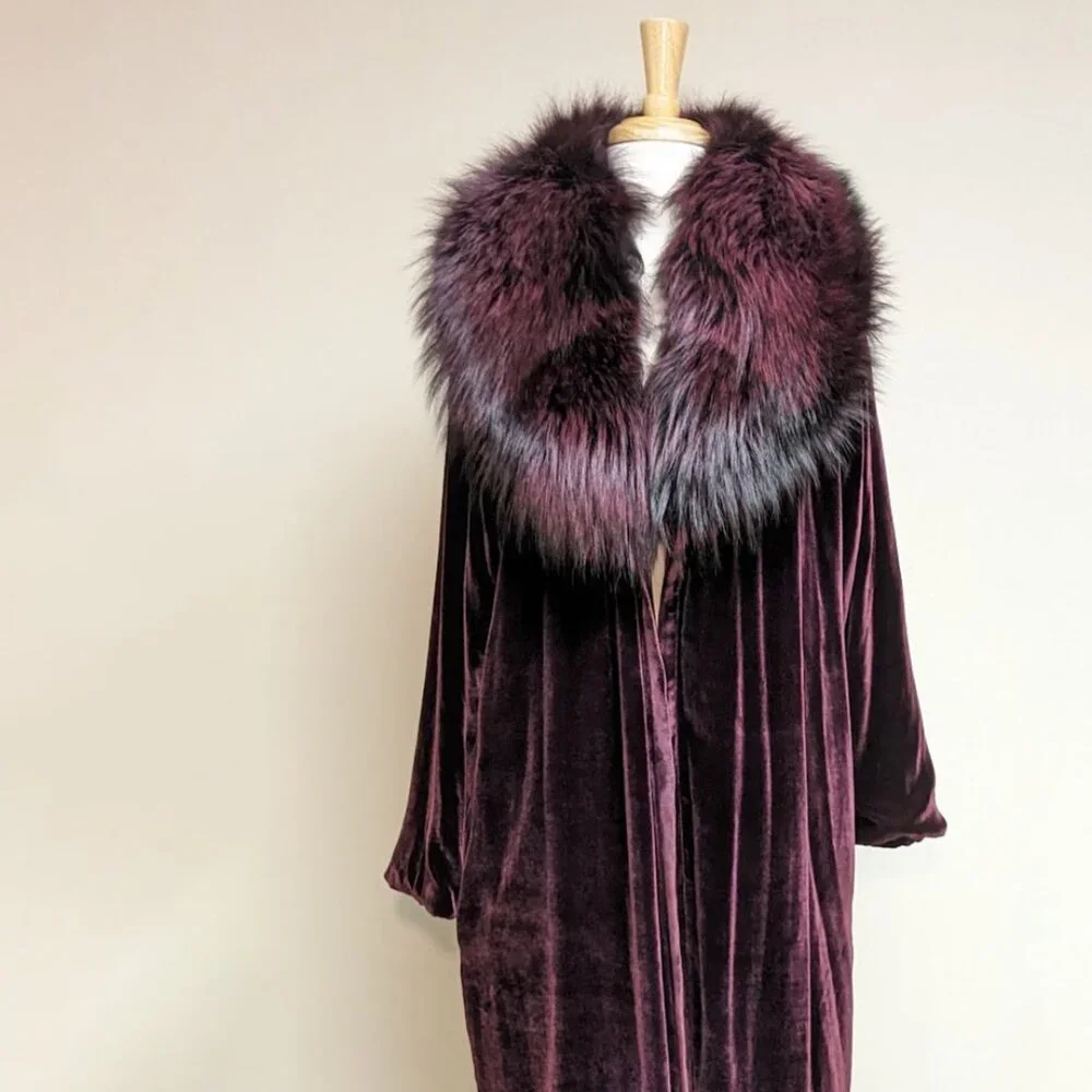 THE PERFEXT The Penelope Fur and Velvet Coat in Burgundy - Picture 9 of 9